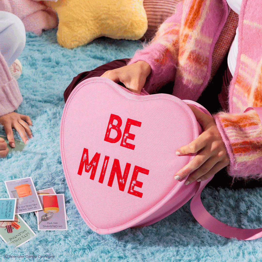 sweethearts-candies-be-mine-cooler-bag-r1 Sweethearts_NATIVE_PDP_Novelty-Tote_GIF.gif
