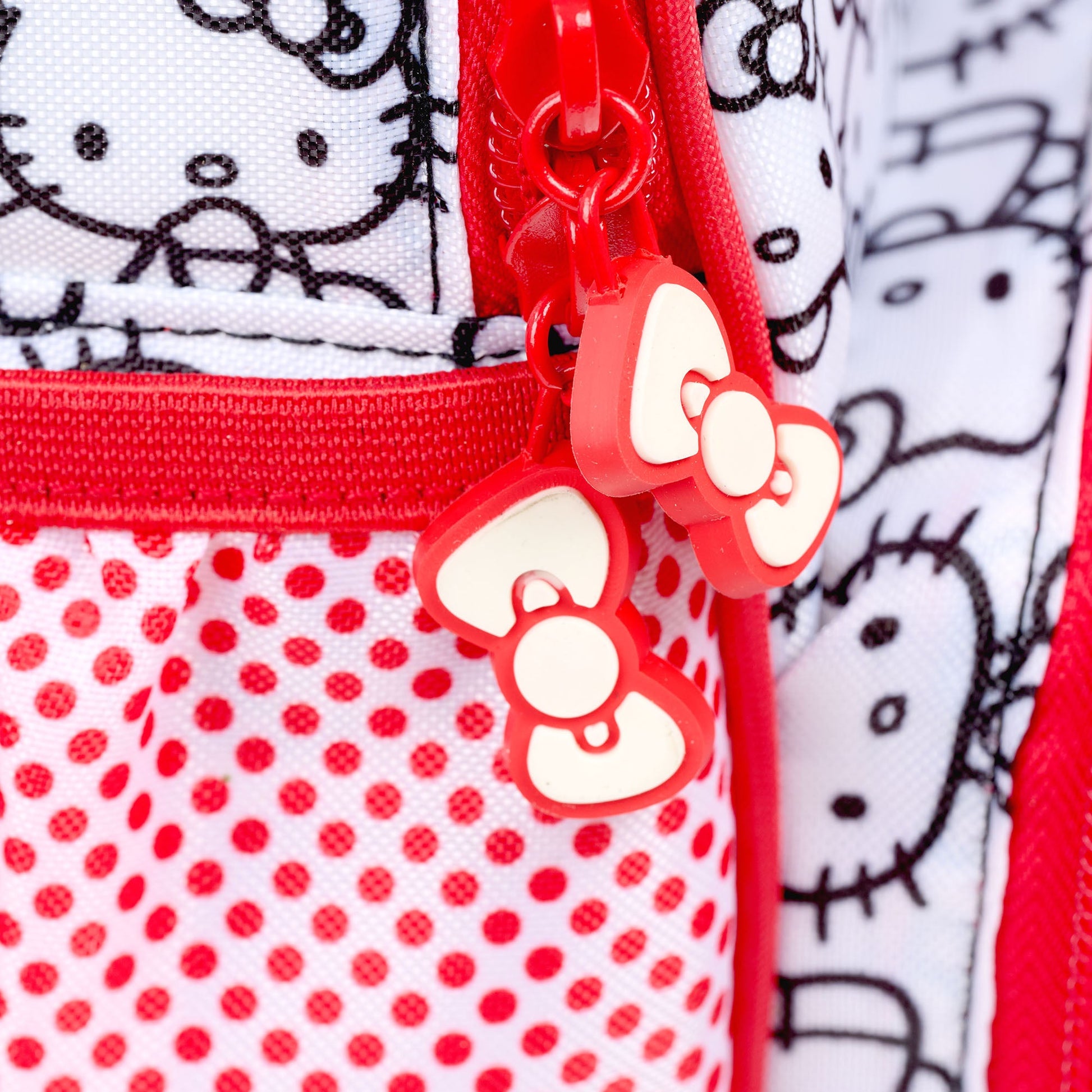 hello-kitty-classic-backpack-cooler-v7 00027925-Z.jpg