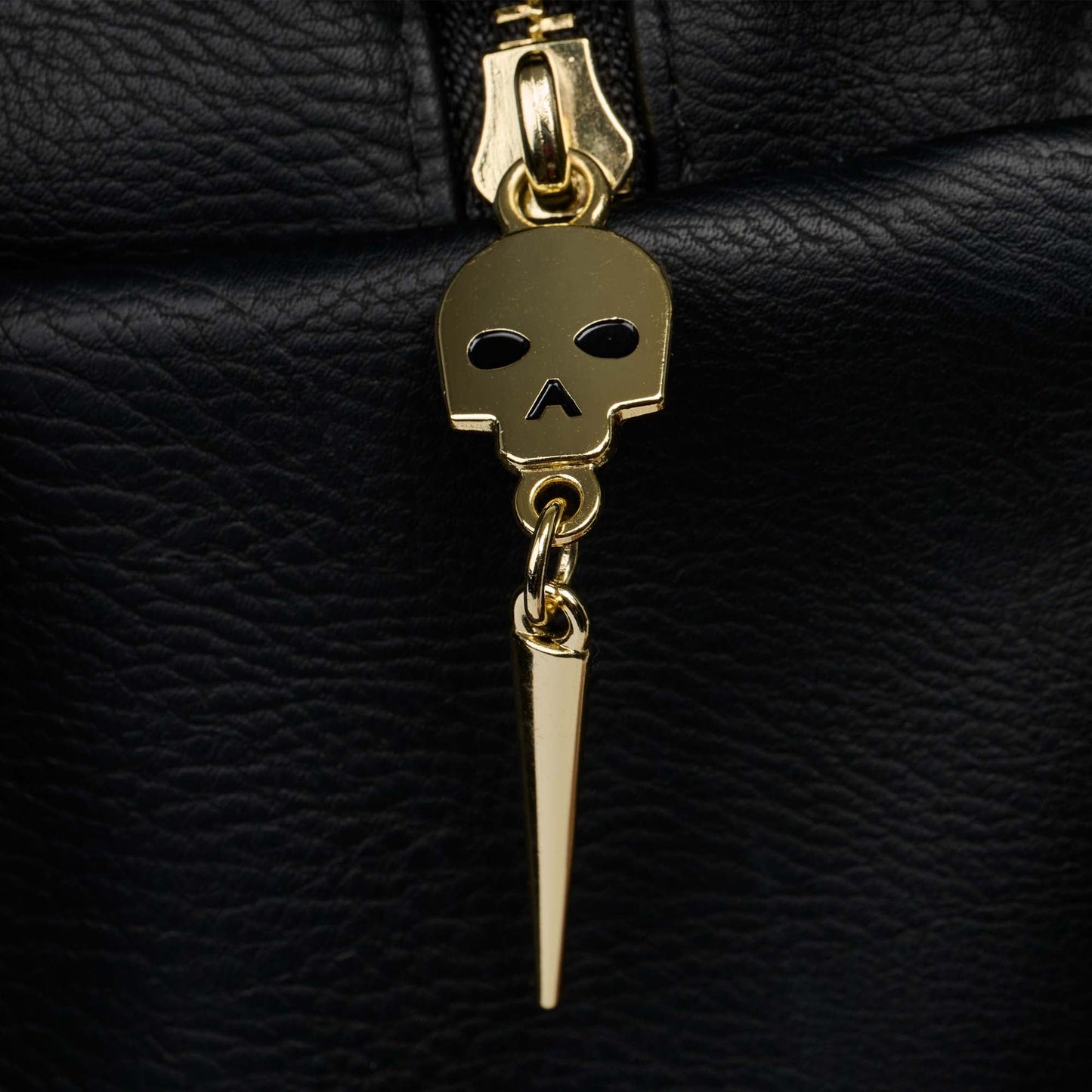 liquid-death-coffin-crossbody-cooler-bag-c0 00028055-Z.jpg