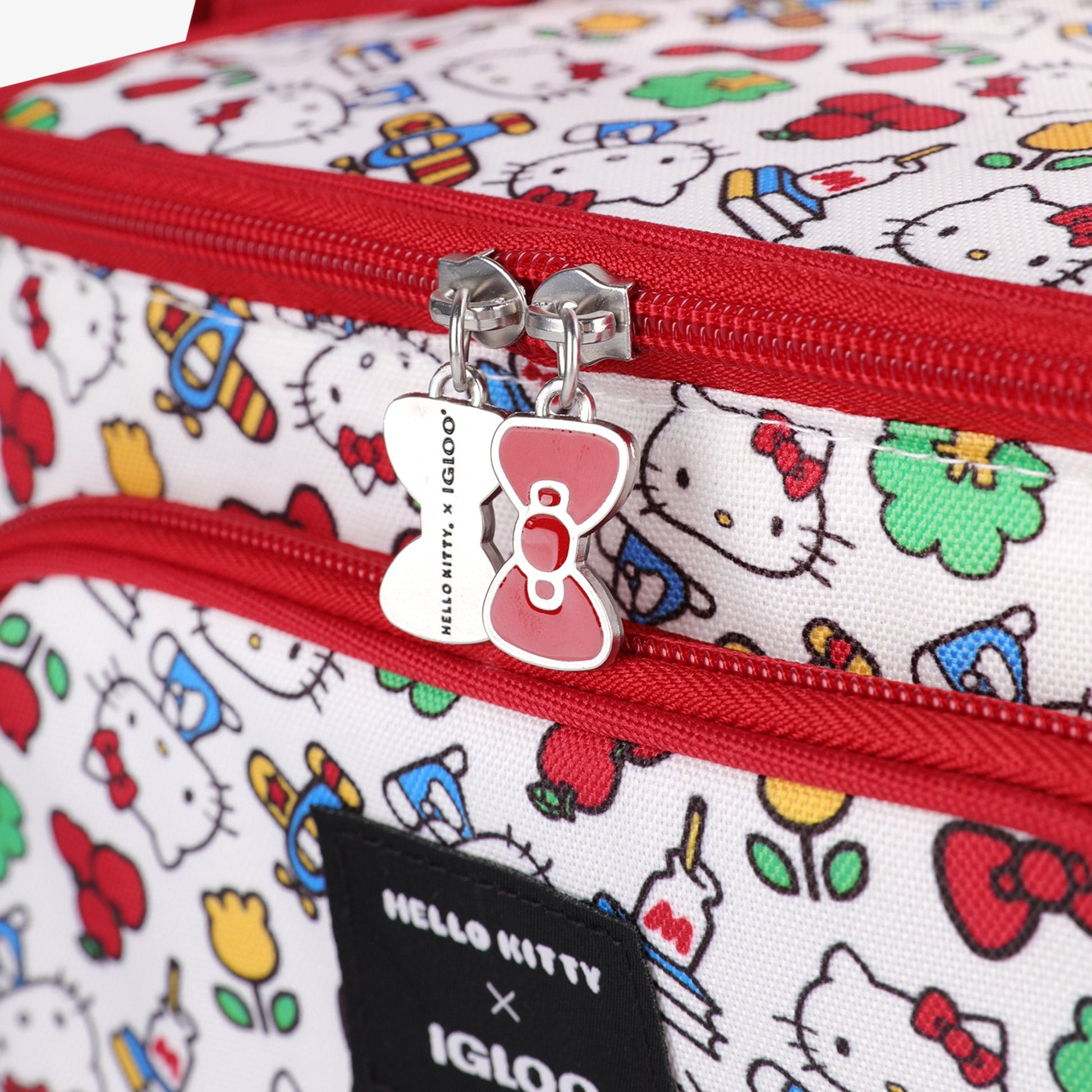 hello-kitty-square-lunch-cooler-bag-o1 00048910-C8.jpg