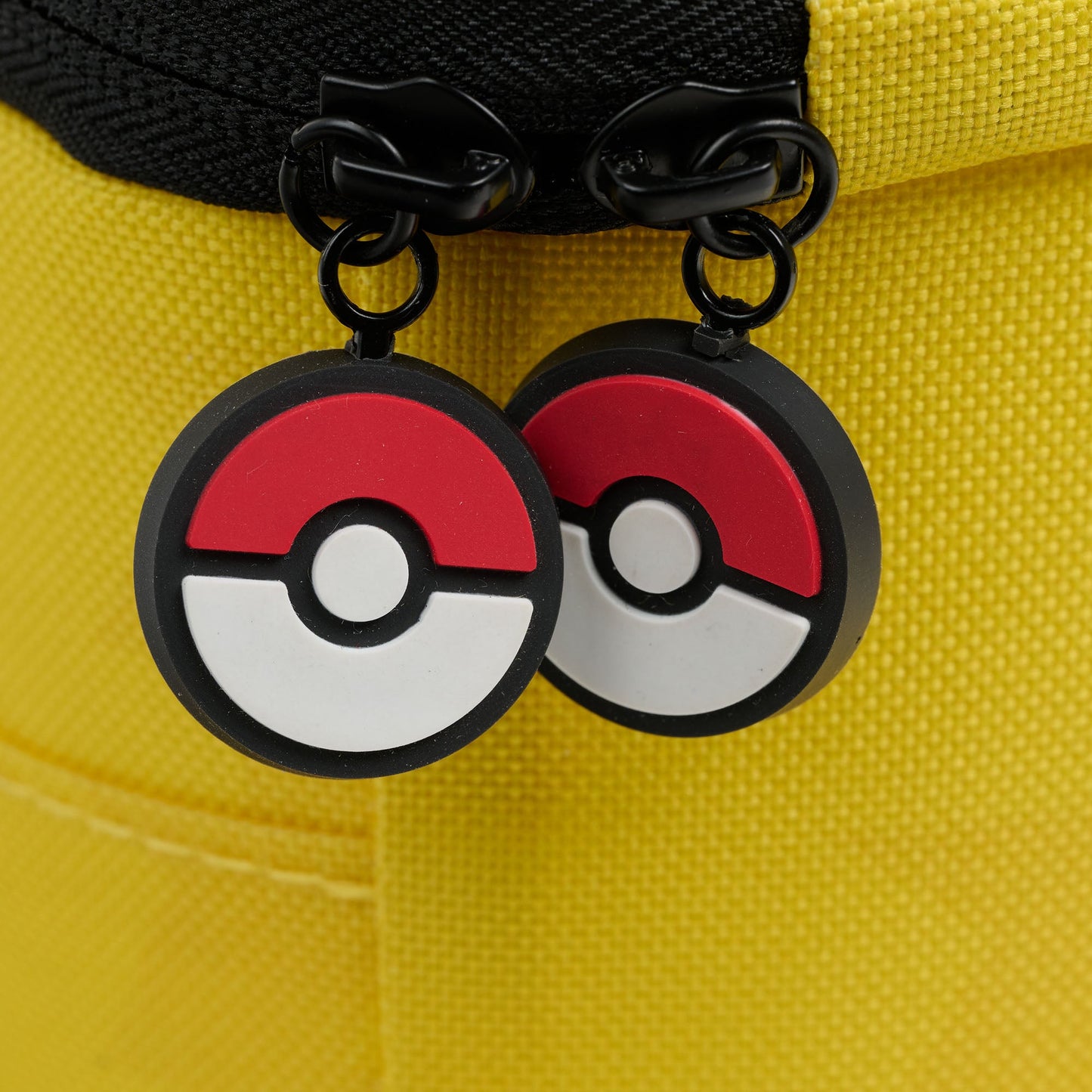 pokemon-pikachu-square-lunch-cooler-bag-q5 00066645-Z.jpg