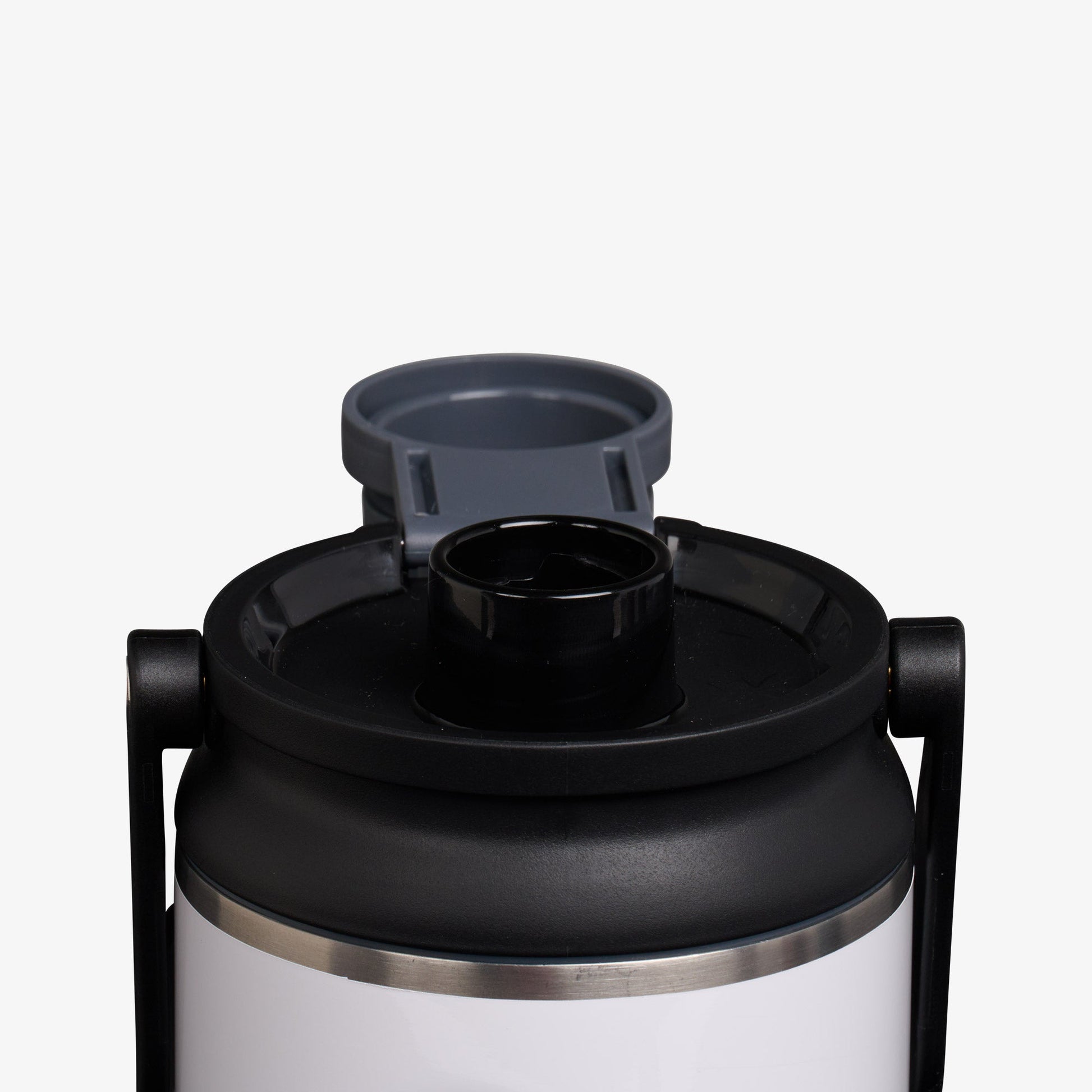 36-oz-twist-n-chug-bottle-w4 00071089-L1.jpg